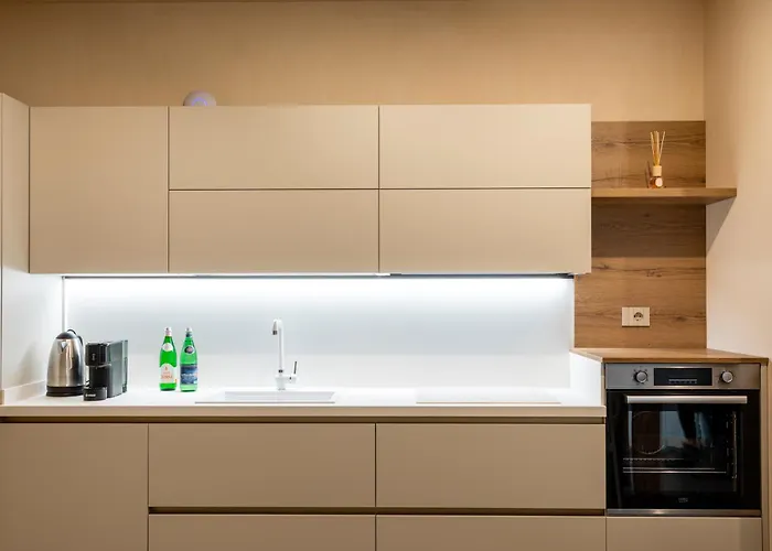 Elesor & 度假居 *